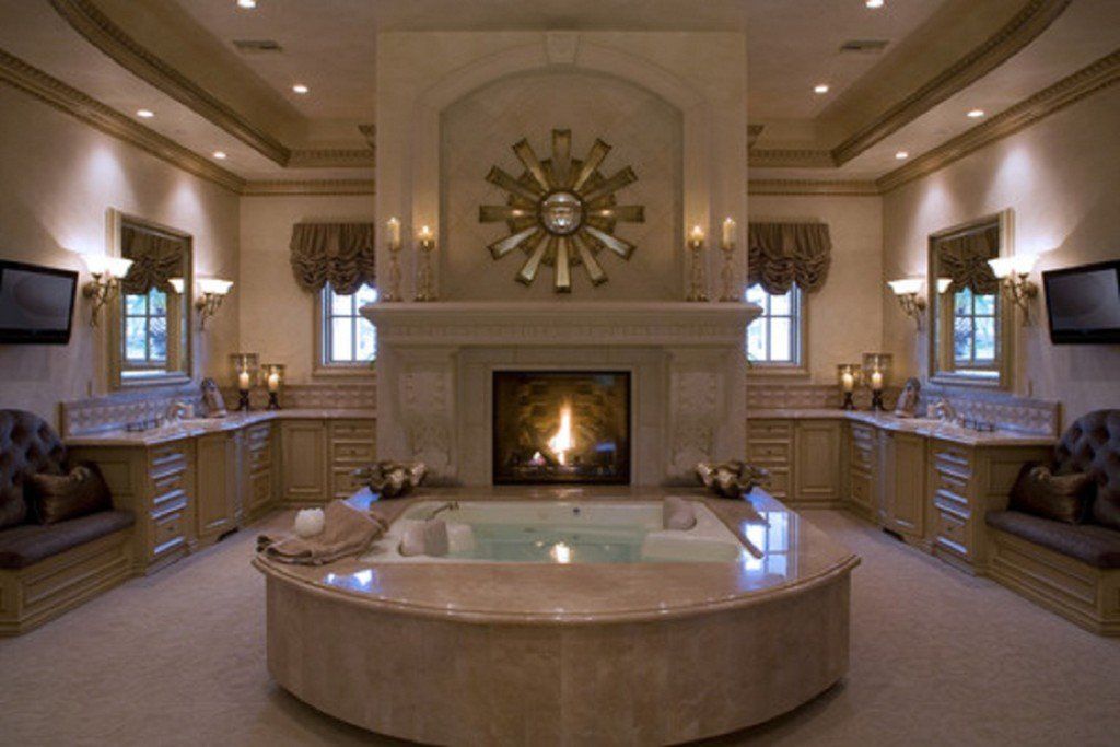 Traditional Master Bathroom with Raised panel by Tony Leocadio | Zillow ...