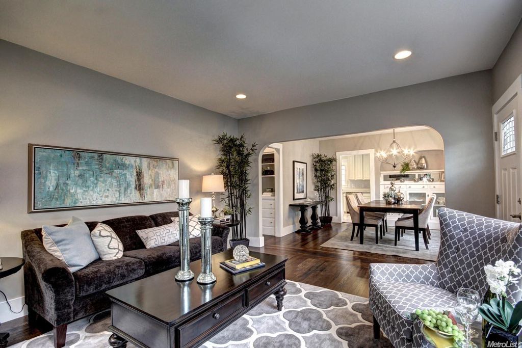 Contemporary Living Room with Carpet & High ceiling in SACRAMENTO ... Contemporary Living Room with Carpet & High ceiling in SACRAMENTO ...