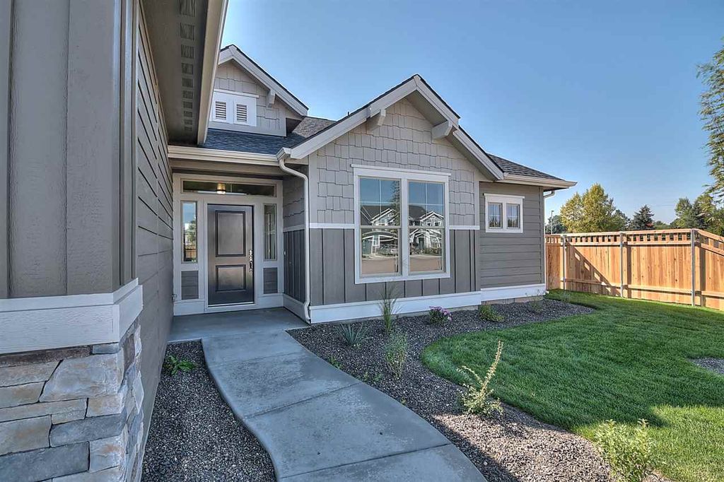 Traditional Exterior of Home in Meridian, ID Zillow Digs Zillow