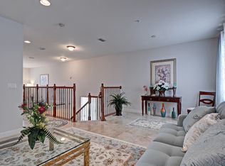 3131 Waterside Cir