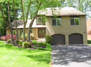 7913 Cypress Grove Ln Cabin John Md 20818 Zillow