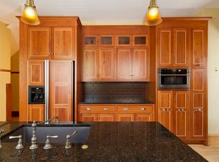 682 Lincoln Ave, Saint Paul, MN 55105 | Zillow