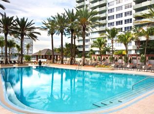 Flamingo South Beach North And Towers Apartment Als Flamingo South Beach North And Towers Apartment Als Miami Fl Zillow