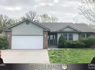 3925 Golden Eagle Dr Manhattan Ks 66502 Zillow