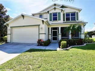 10004 Winding River Rd