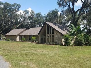 142 NW Harris Loop