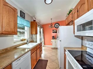 1037 Winsome Rd