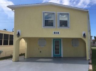 813 Nettles Blvd