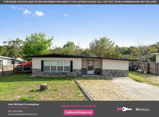 838 Center Ln