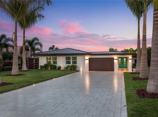 38 Dolphin Dr