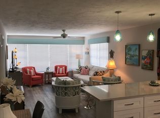 581 E Ocean Dr #26