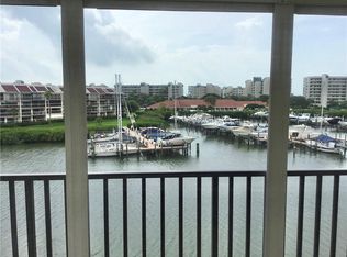 7600 Sun Island Dr S APT 408