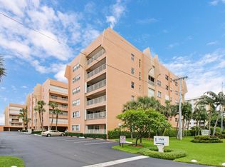 Palmsea Condominiums