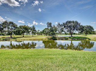 9290 Vista Del Lago #G