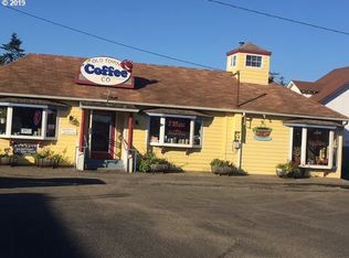 394 Oak St Florence Or 97439 