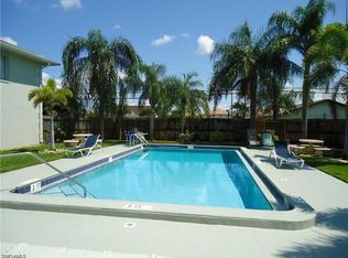 839 SW 48th Ter APT 205