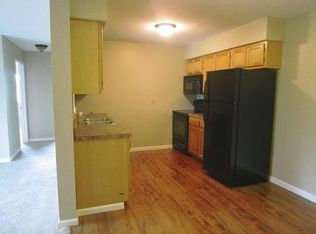 Seneca Garden Apartment Rentals Syracuse Ny Zillow 6 Photos Building