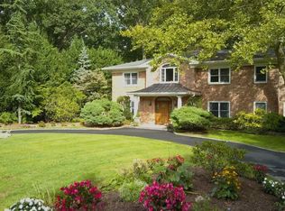 31 Kodiak Dr Woodbury Ny 11797 Zillow