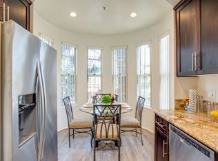 Archview Apartments Studio City Ca Zillow 4045 Vineland Ave Studio City Ca