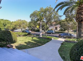 985 Westchester Pl Los Angeles Ca 90019 Zillow