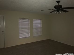1331 Swaying Oaks Dr San Antonio Tx 78227 Zillow
