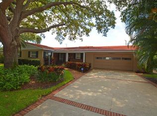 8217 39th Ave N Saint Petersburg Fl 33709 Zillow