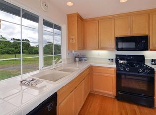 1096 Red Tail Rd Healdsburg Ca 95448 Zillow