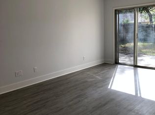 1106 Mimosa Cove Ct W