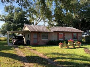 1711 NE Floridian Cir