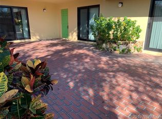 18 Cedar Dunes Dr