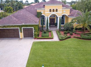 12560 N Stonebrook Cir