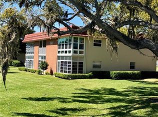 60 Woodland Dr APT 204