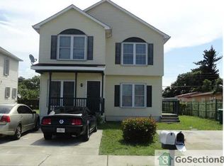 1604 SW 44th Ave