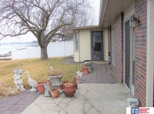 1300 Manchester Dr, Lincoln, NE 68528 | Zillow