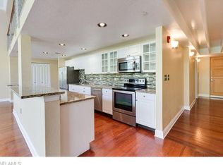 2260 1st St APT 207