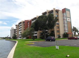 500 Treasure Island Cswy APT 410