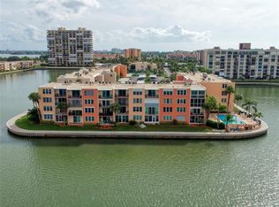 7665 Sun Island Dr S APT 403