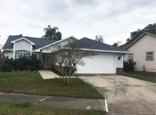 6512 Grosvenor Ln