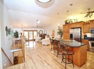 824 35th Ave Sw Apt E Minot Nd 58701 Zillow