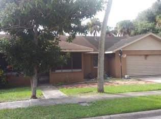 1019 Main St