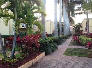 18111 NW 68th Ave APT G203