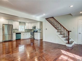 29 Colonial Dr, Farmingdale, NY 11735 | Zillow