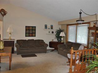 726 N Montgomery Ct Sioux Falls Sd 57103 Zillow