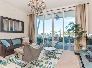 2650 Lake Shore Dr UNIT 101
