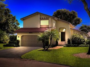 5613 Lakeview Mews Ct