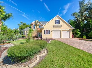 3 Archangel Cir