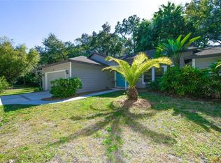 3664 Pond View Ln