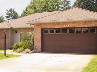 416 Parkwood Pl