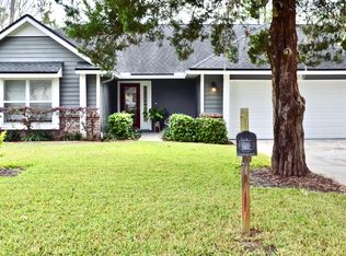 10572 Langsland Ct