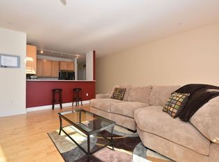 1925 N Water St APT 200, Milwaukee, WI 53202 | Zillow 1925 N Water St APT 200, Milwaukee, WI 53202 | Zillow